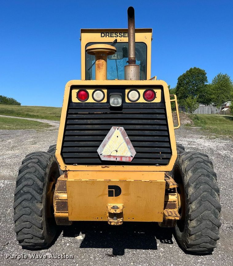 image for item DP0495 1992 Dresser 850  motor grader