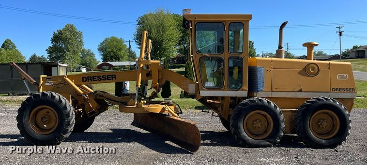 image for item DP0495 1992 Dresser 850  motor grader