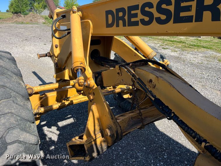 image for item DP0495 1992 Dresser 850  motor grader