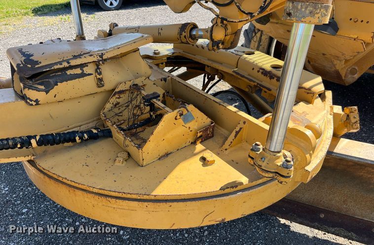 image for item DP0495 1992 Dresser 850  motor grader