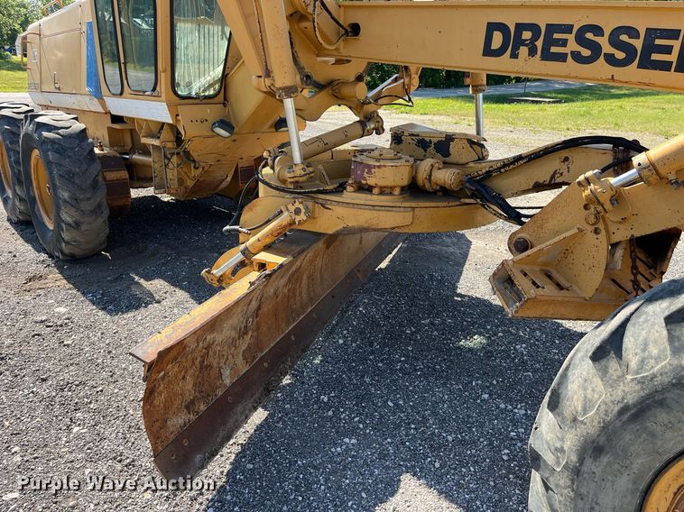 image for item DP0495 1992 Dresser 850  motor grader