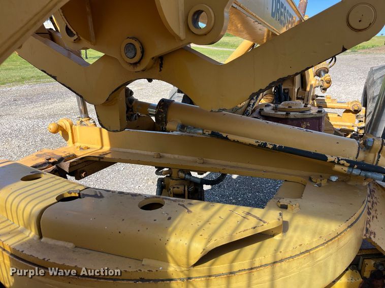 image for item DP0495 1992 Dresser 850  motor grader
