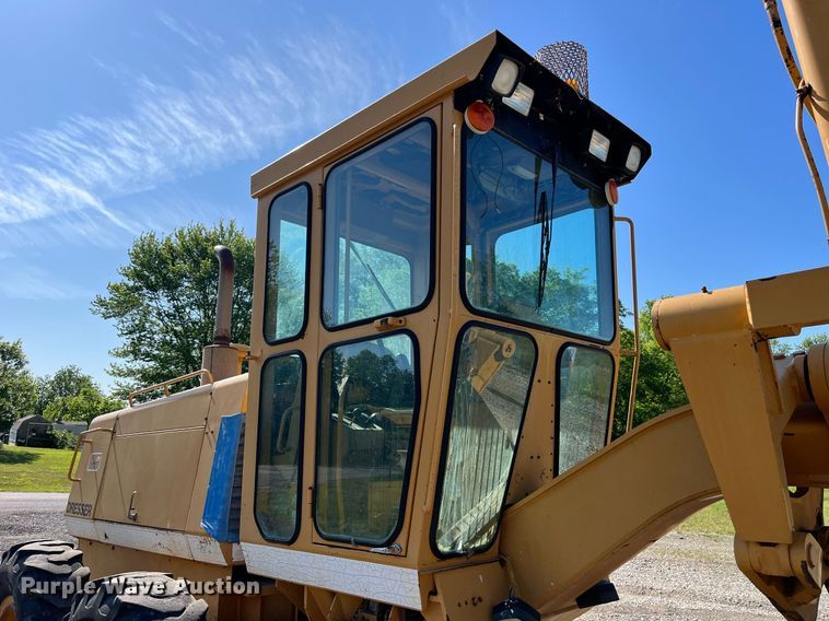 image for item DP0495 1992 Dresser 850  motor grader