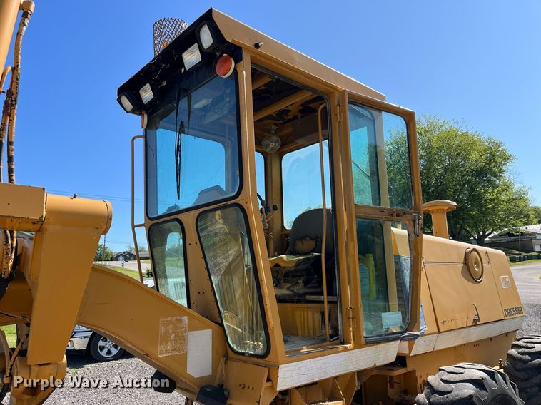 image for item DP0495 1992 Dresser 850  motor grader