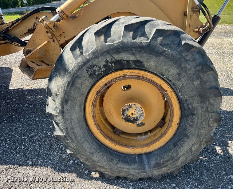 image for item DP0495 1992 Dresser 850  motor grader