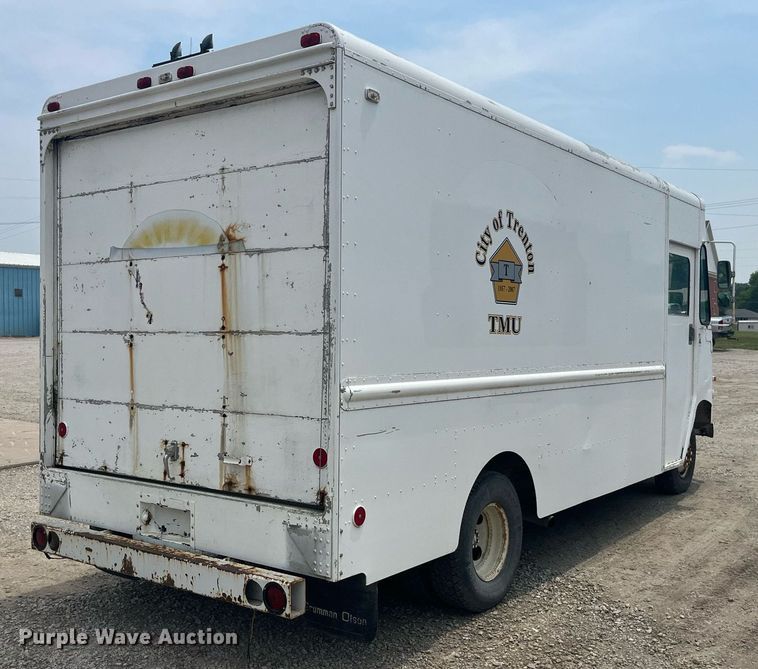 image for item DP0499 1990 Chevrolet P30  delivery van