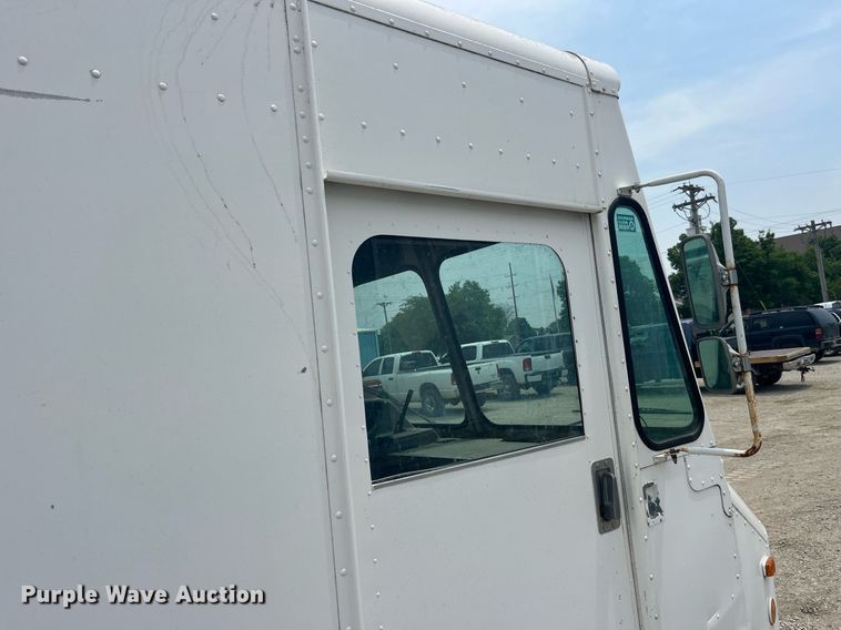 image for item DP0499 1990 Chevrolet P30  delivery van