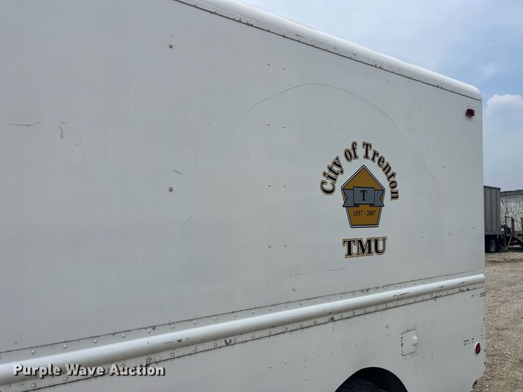 image for item DP0499 1990 Chevrolet P30  delivery van