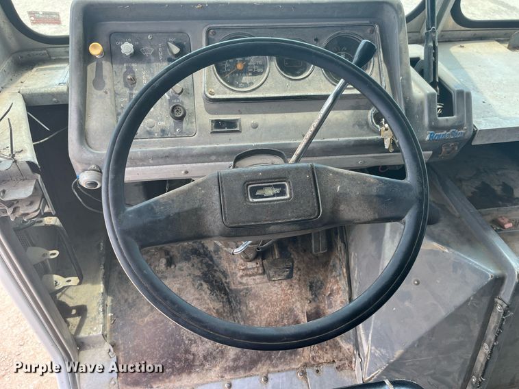 image for item DP0499 1990 Chevrolet P30  delivery van