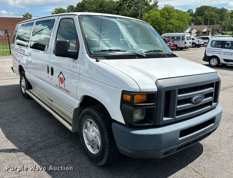 image for item DP3110 2013 Ford E350 Super Duty  van