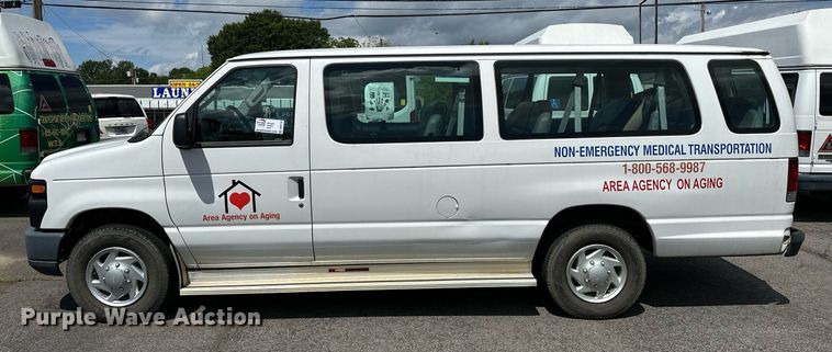 image for item DP3110 2013 Ford E350 Super Duty  van