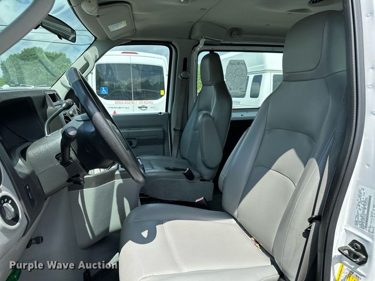 image for item DP3110 2013 Ford E350 Super Duty  van