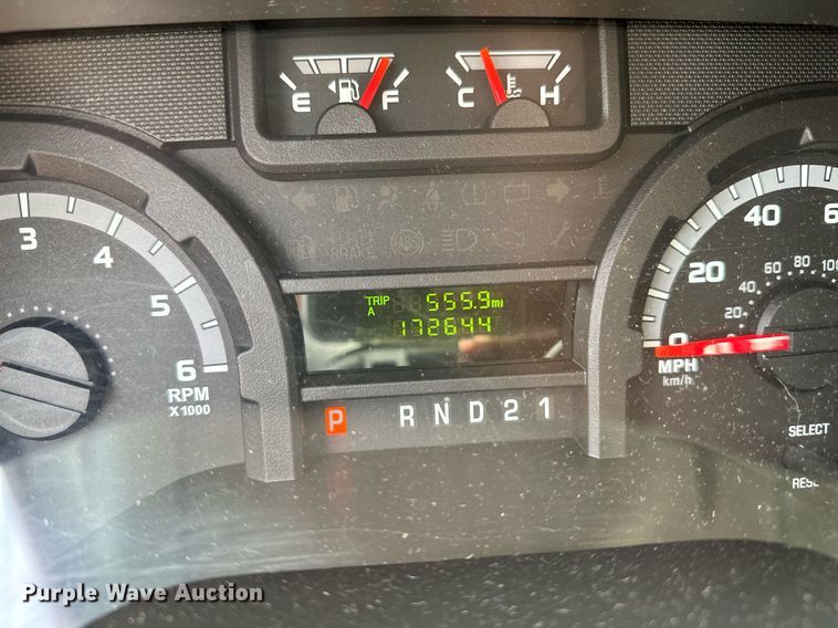 image for item DP3110 2013 Ford E350 Super Duty  van