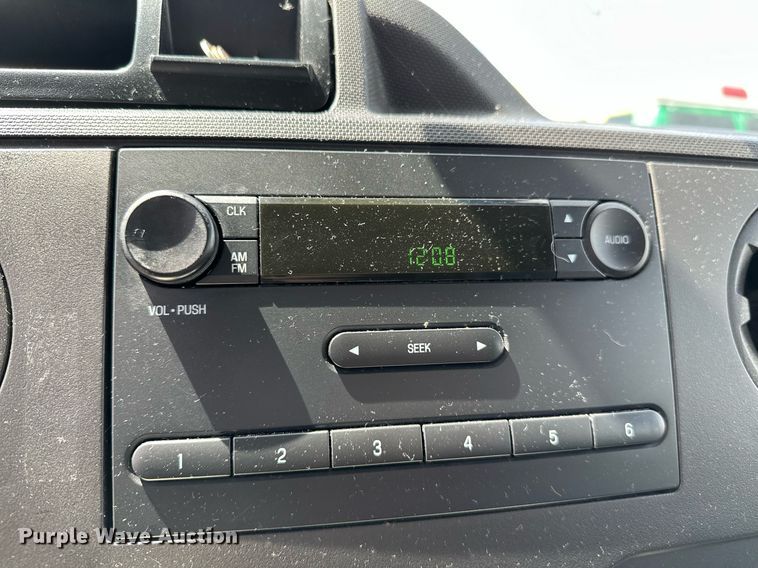 image for item DP3110 2013 Ford E350 Super Duty  van