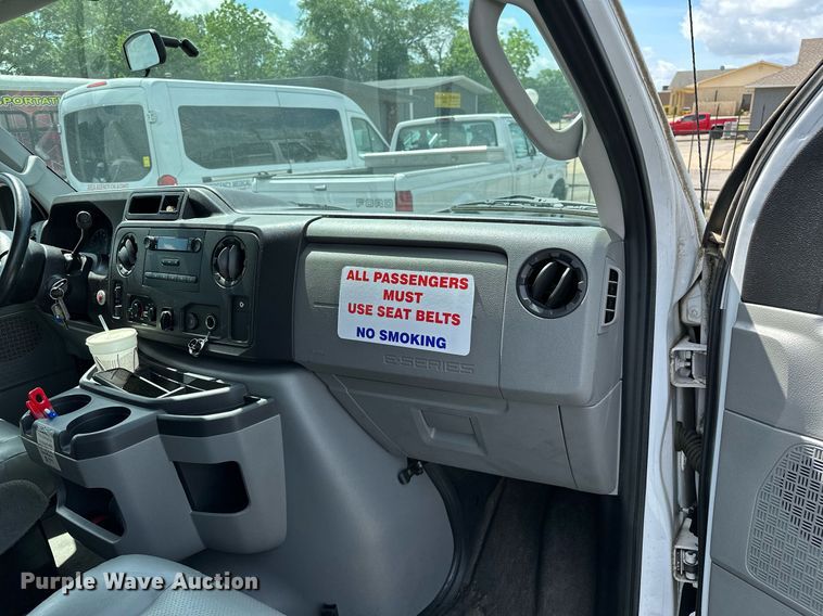 image for item DP3110 2013 Ford E350 Super Duty  van