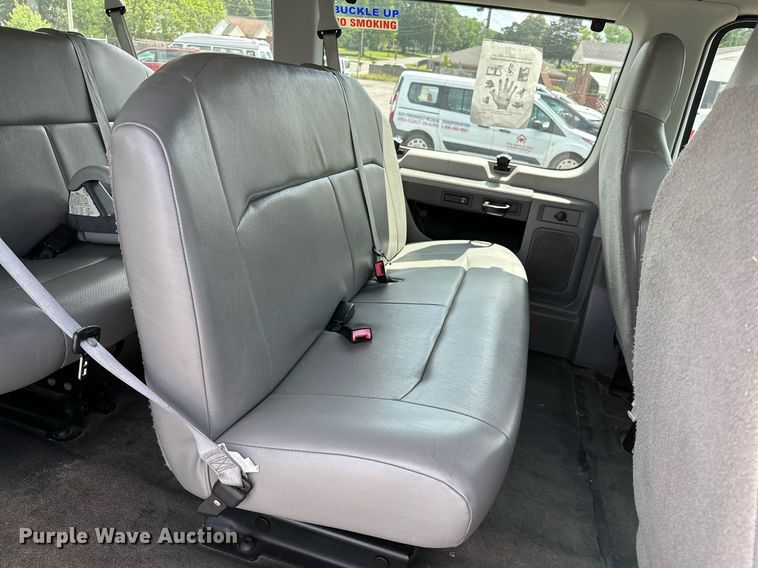 image for item DP3110 2013 Ford E350 Super Duty  van