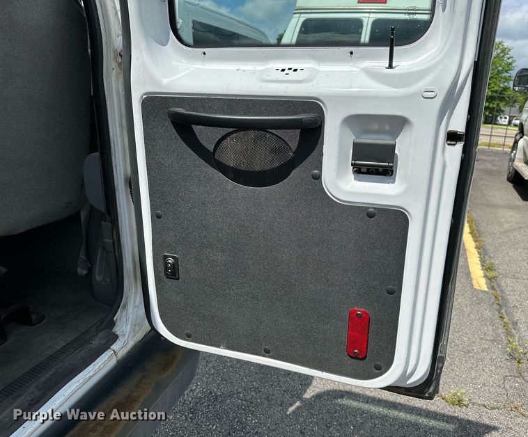 image for item DP3110 2013 Ford E350 Super Duty  van