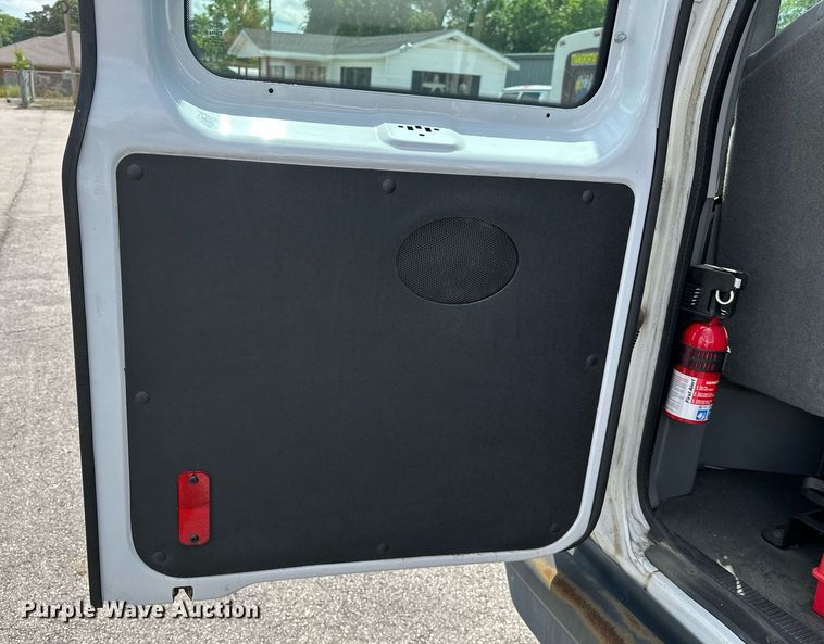 image for item DP3110 2013 Ford E350 Super Duty  van