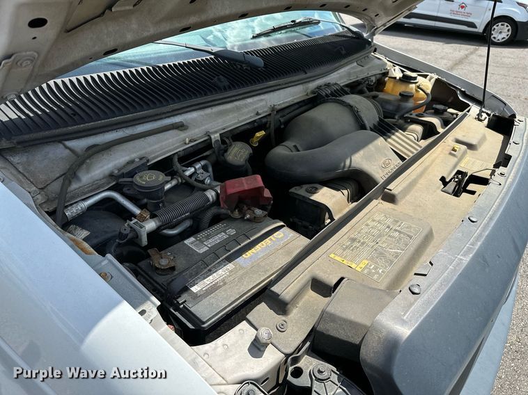 image for item DP3110 2013 Ford E350 Super Duty  van