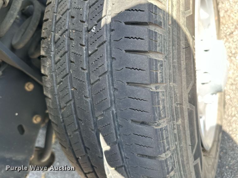 image for item DP3110 2013 Ford E350 Super Duty  van