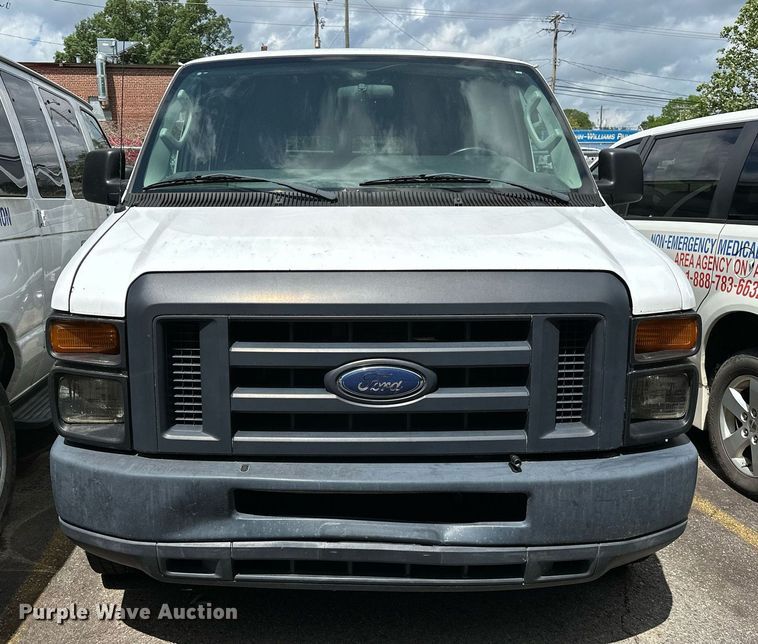 image for item DP3111 2013 Ford E350 Super Duty  van
