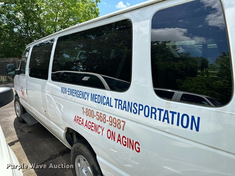 image for item DP3111 2013 Ford E350 Super Duty  van