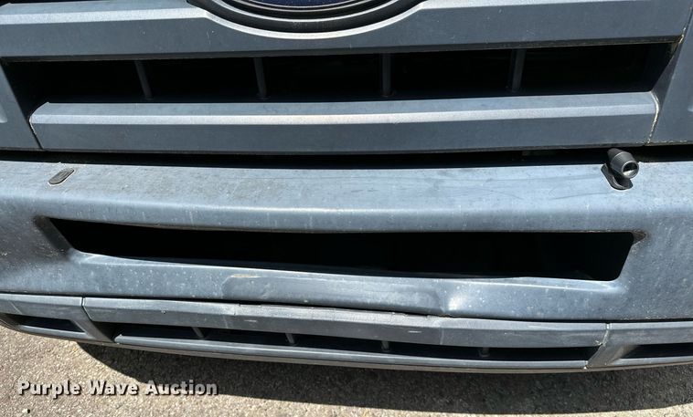 image for item DP3111 2013 Ford E350 Super Duty  van