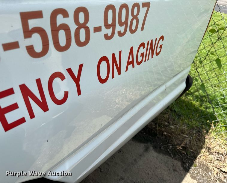 image for item DP3111 2013 Ford E350 Super Duty  van