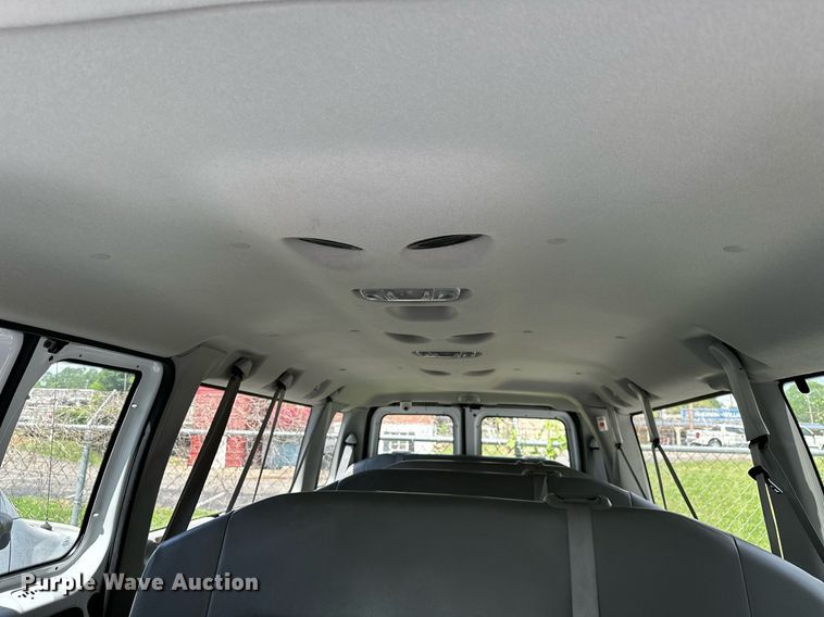 image for item DP3111 2013 Ford E350 Super Duty  van