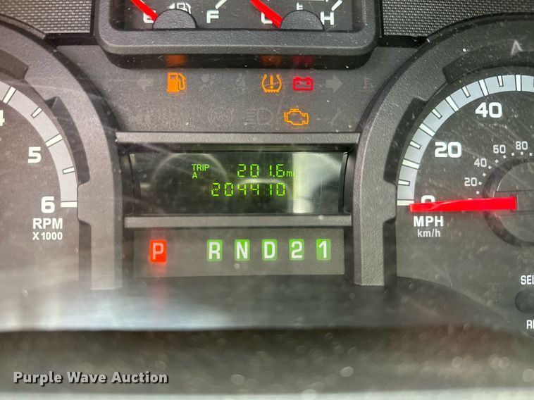 image for item DP3111 2013 Ford E350 Super Duty  van