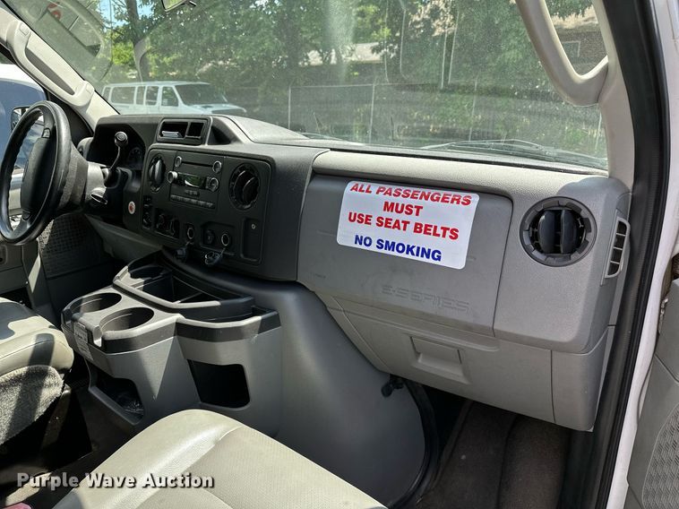 image for item DP3111 2013 Ford E350 Super Duty  van