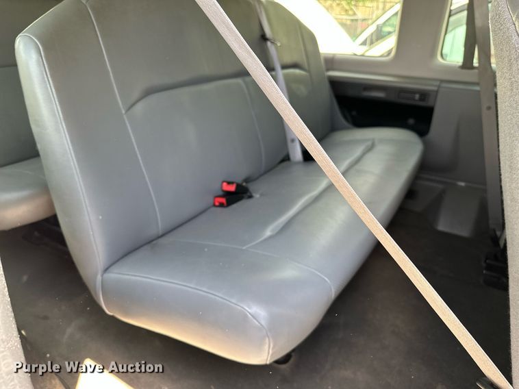 image for item DP3111 2013 Ford E350 Super Duty  van