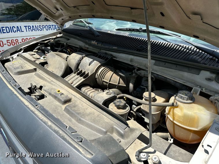 image for item DP3111 2013 Ford E350 Super Duty  van