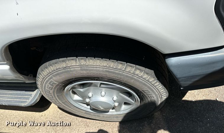 image for item DP3111 2013 Ford E350 Super Duty  van