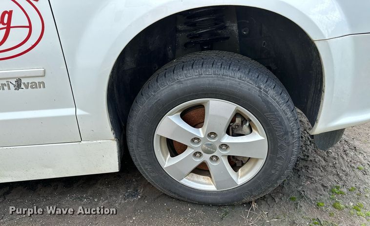 image for item DP3112 2013 Dodge Grand Caravan  handicap accessible van