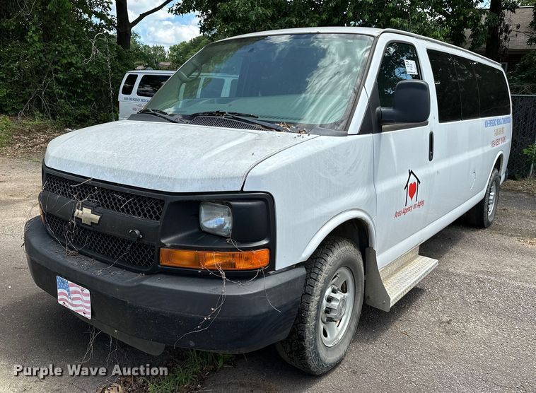 image for item DP3113 2014 Chevrolet Express 3500  van