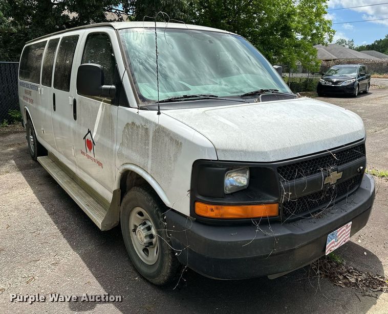 image for item DP3113 2014 Chevrolet Express 3500  van