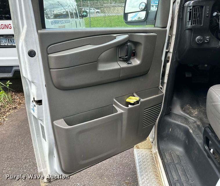 image for item DP3113 2014 Chevrolet Express 3500  van