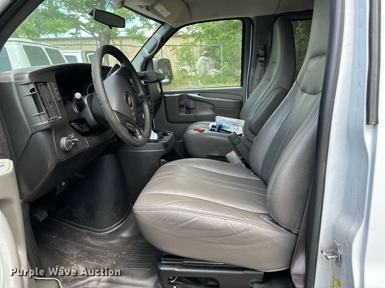 image for item DP3113 2014 Chevrolet Express 3500  van