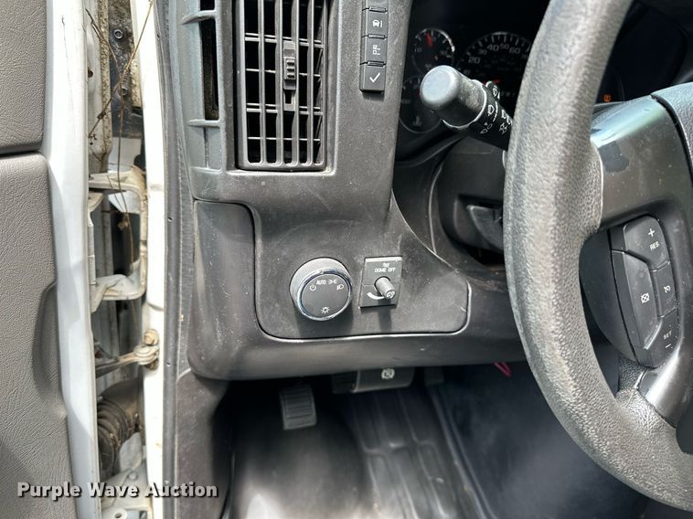 image for item DP3113 2014 Chevrolet Express 3500  van