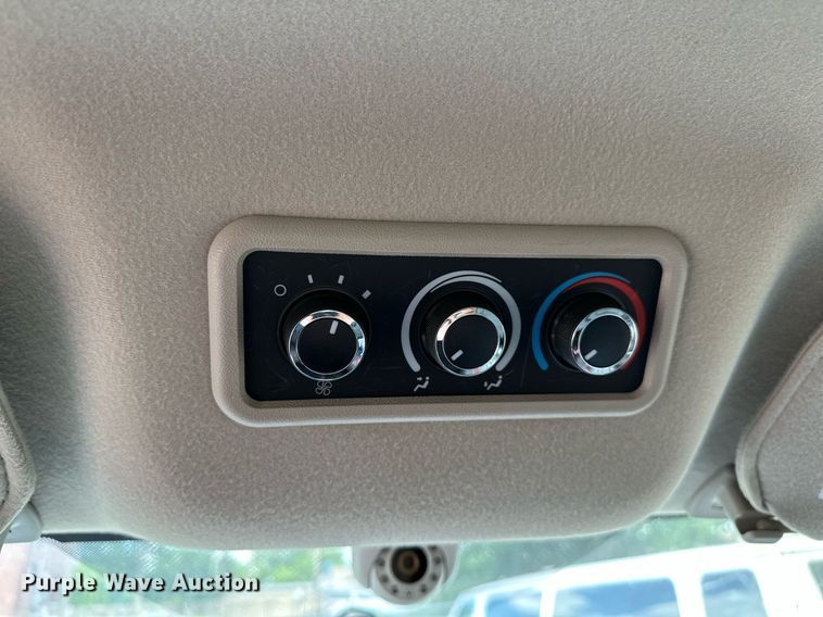 image for item DP3113 2014 Chevrolet Express 3500  van