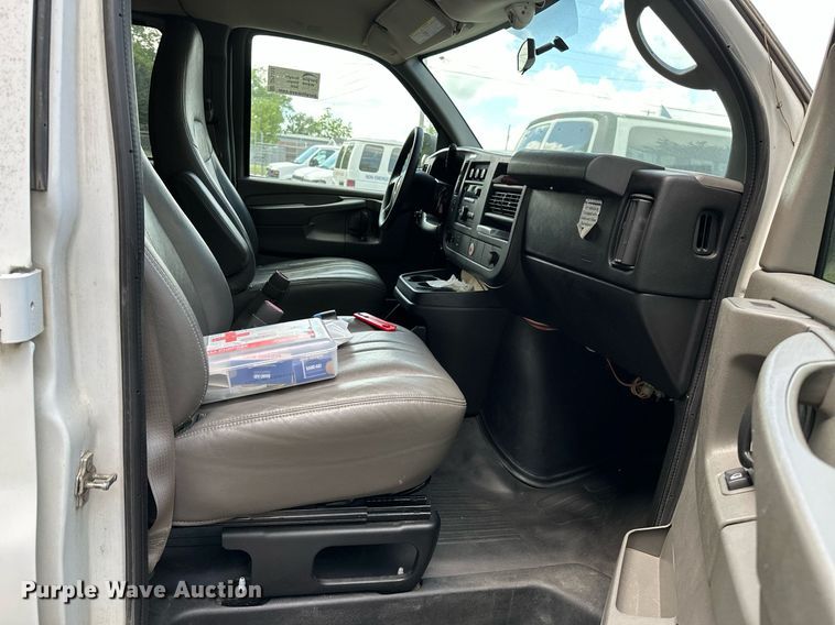 image for item DP3113 2014 Chevrolet Express 3500  van