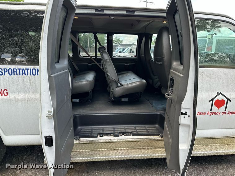 image for item DP3113 2014 Chevrolet Express 3500  van