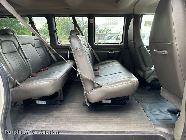 image for item DP3113 2014 Chevrolet Express 3500  van