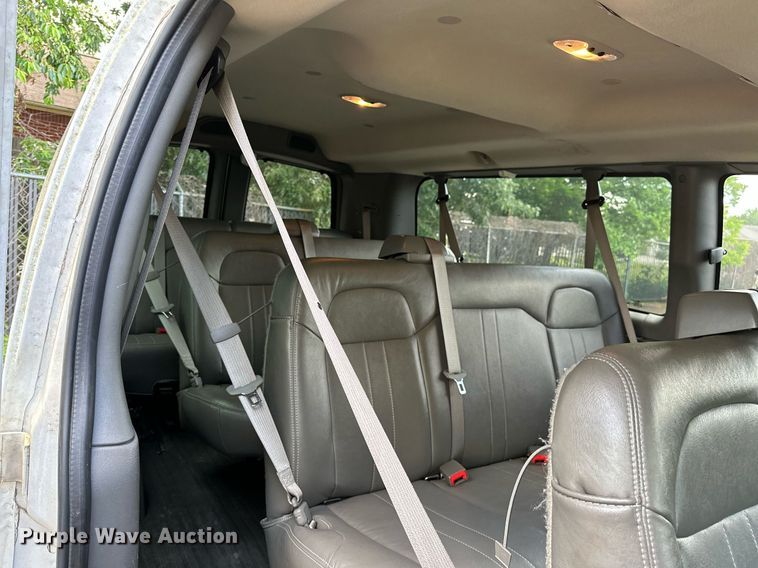 image for item DP3113 2014 Chevrolet Express 3500  van