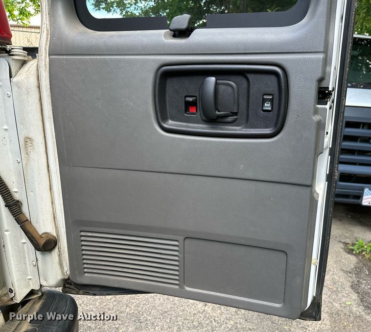 image for item DP3113 2014 Chevrolet Express 3500  van