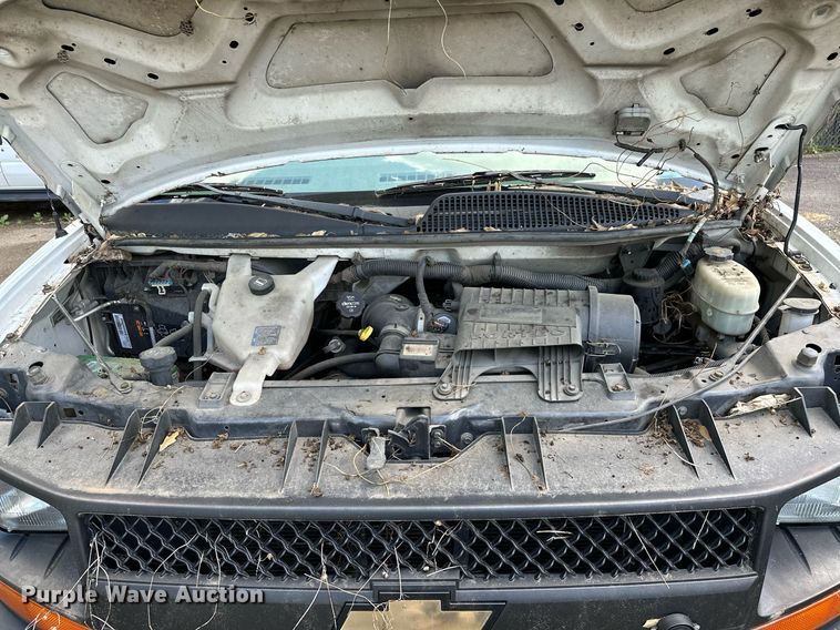 image for item DP3113 2014 Chevrolet Express 3500  van