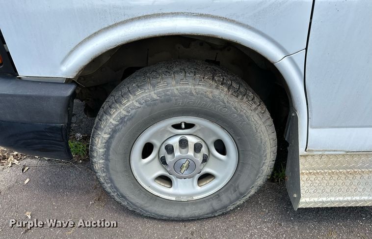 image for item DP3113 2014 Chevrolet Express 3500  van