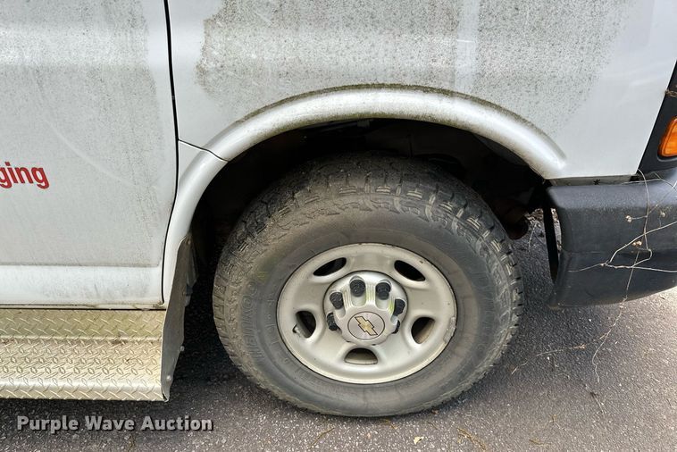 image for item DP3113 2014 Chevrolet Express 3500  van