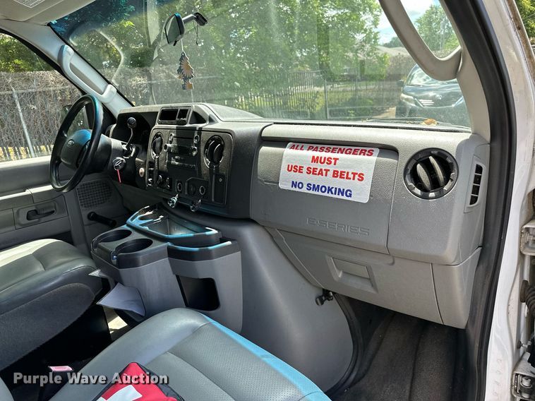 image for item DP3114 2013 Ford E350 Super Duty XL  van